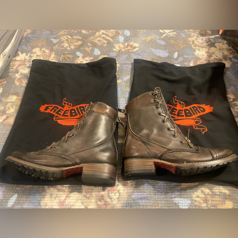 Freebird Liverpool Boots, new with box. Never worn….size 6